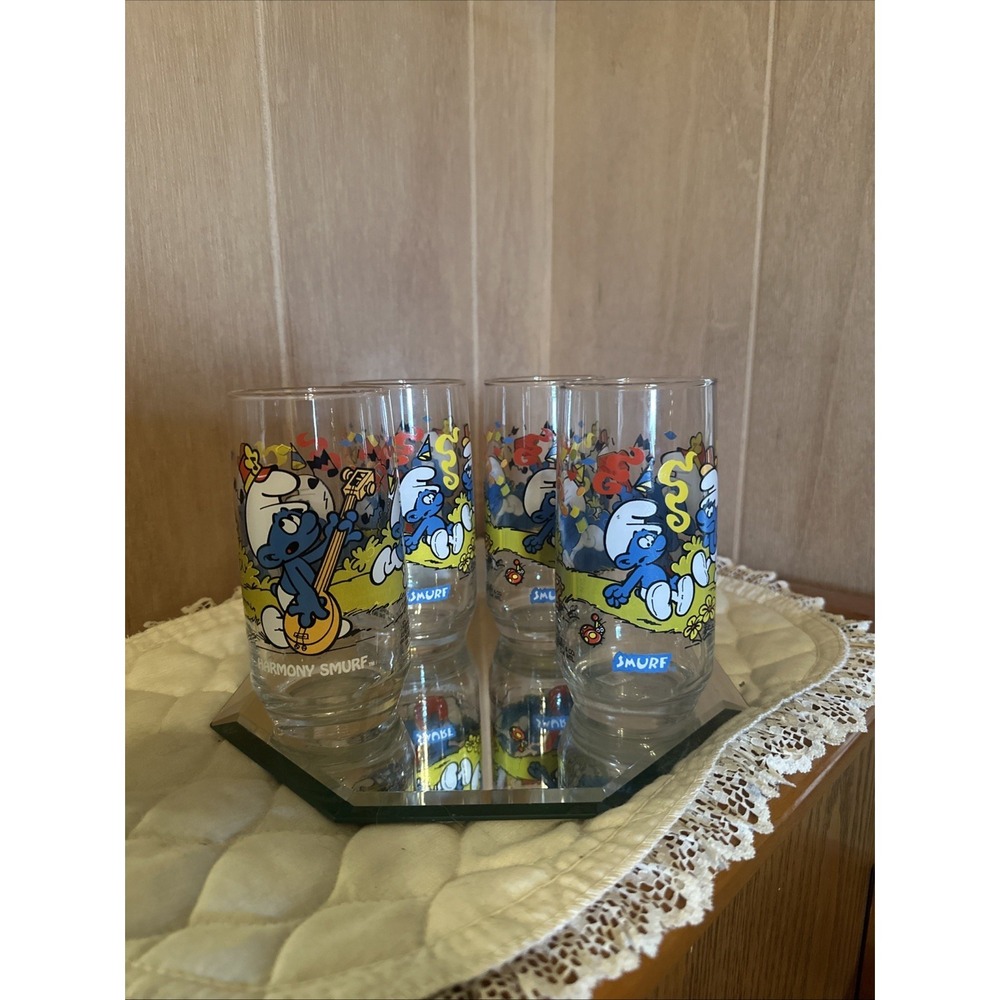 set of vintage 1982-1983 "The Smurfs" character drinking glasses